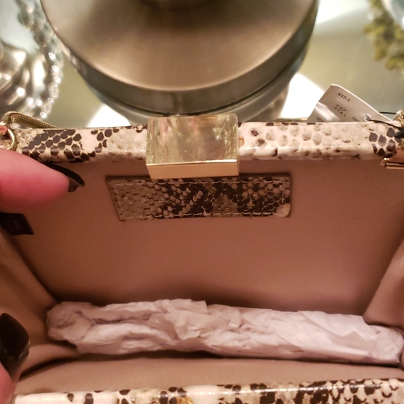 Bag - Picture 2 of 4